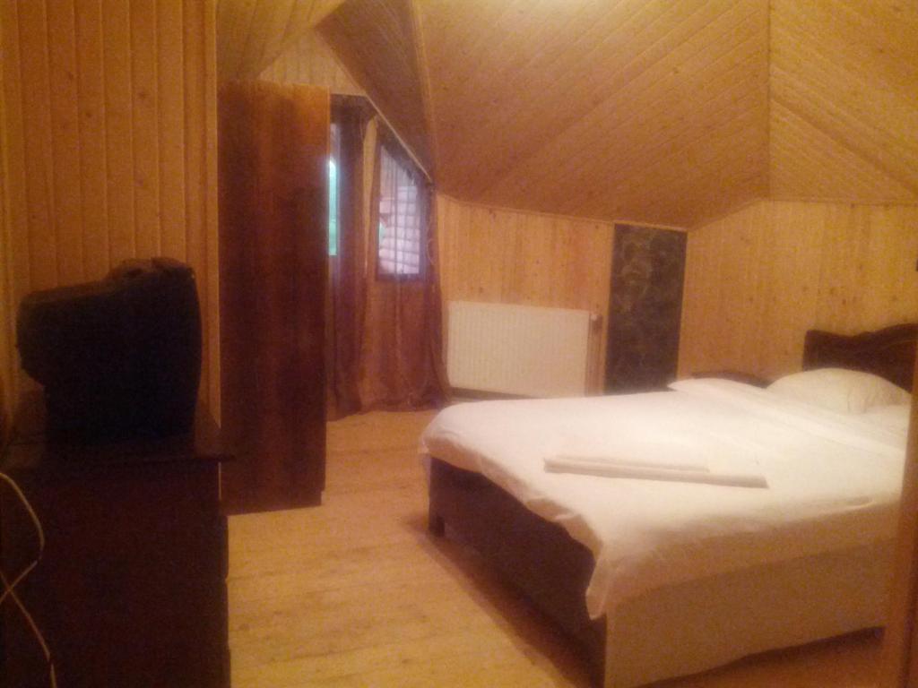 Pensiunea Magdalena Câmpulung Cameră foto